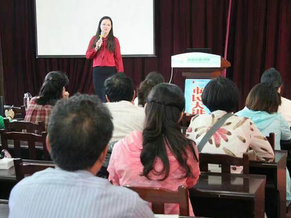 青少年的心灵成长之旅：心理咨询的重要性不容